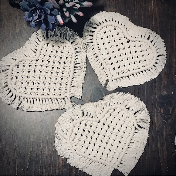 Beautiful BÖHÖ Handmade Heart Shaped Macrame Coaster by Laney> @soul_embellish - Picture 10 of 16